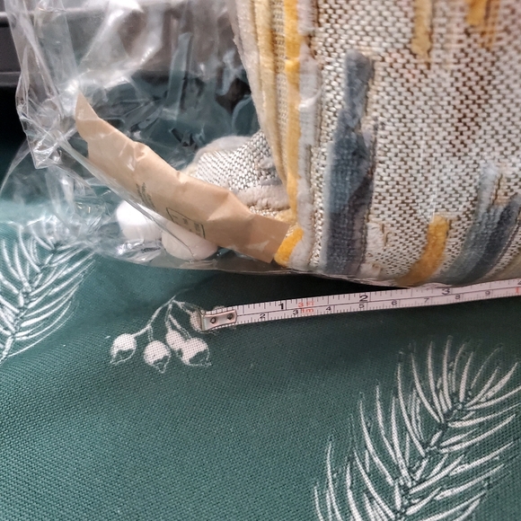 Caldeira Modern Design Velvet Rectangle Patchwork Throw Pillow Lumbar & Insert - Picture 13 of 14